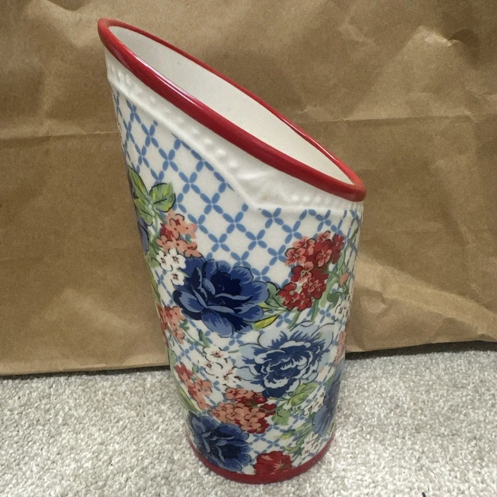 PIONEER woman floral